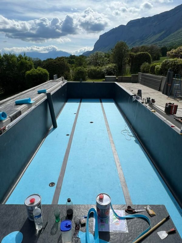 4-Etapes-Construction-Piscine-Exterieur-Voiron