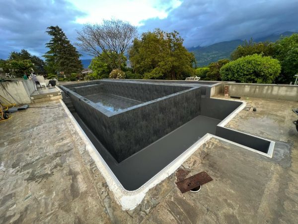 6-Etapes-Construction-Piscine-Exterieur-Alpes