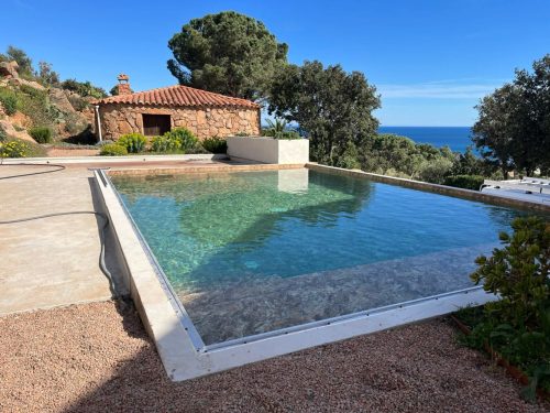 Construction-Piscine-Personnalisée-Isere