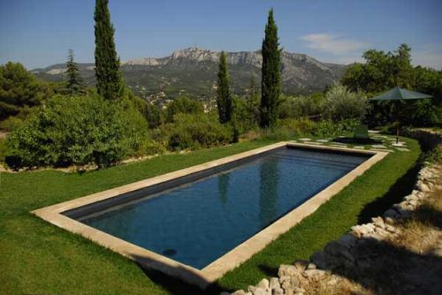 Piscine-PVC-Arme-Gris